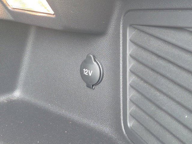 Used 2018 Ford C-MAX SE w/ Equipment Group 202A FWD image 11