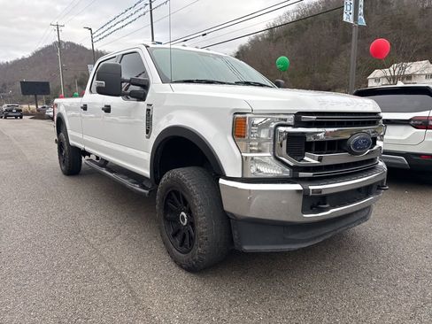 Used 2020 Ford F250 XLT image 3