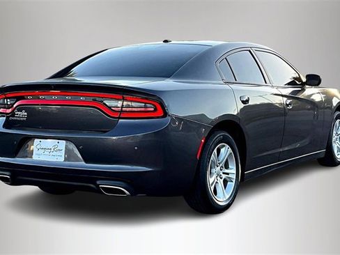 Used 2020 Dodge Charger SXT w/ Leather Interior Group image 5