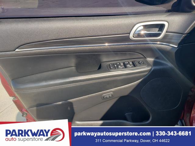 Used 2020 Jeep Grand Cherokee Limited w/ Premium Lighting Group AWD/4WD image 15