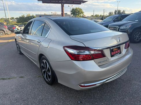 Used 2017 Honda Accord EX-L image 6
