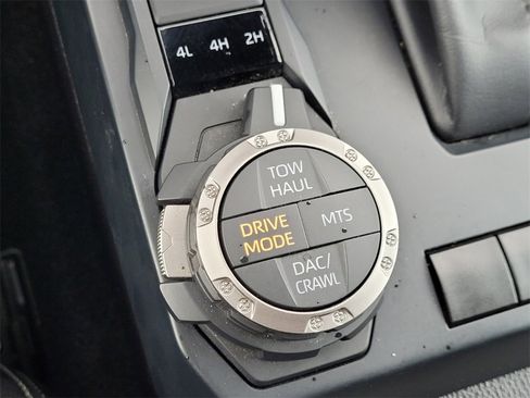 Used 2024 Toyota Tacoma TRD Off-Road image 19