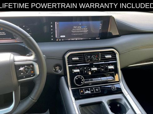 Used 2025 Nissan Armada SL w/ Captain's Chari Seat Package RWD image 8