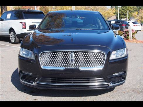 Used 2019 Lincoln Continental Select image 8