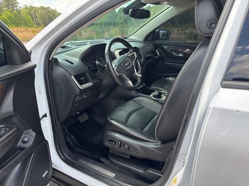 Used 2020 GMC Terrain Denali w/ Denali Premium Package AWD/4WD image 38