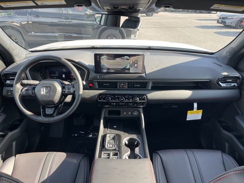 New 2026 Honda Pilot Black Edition image 6