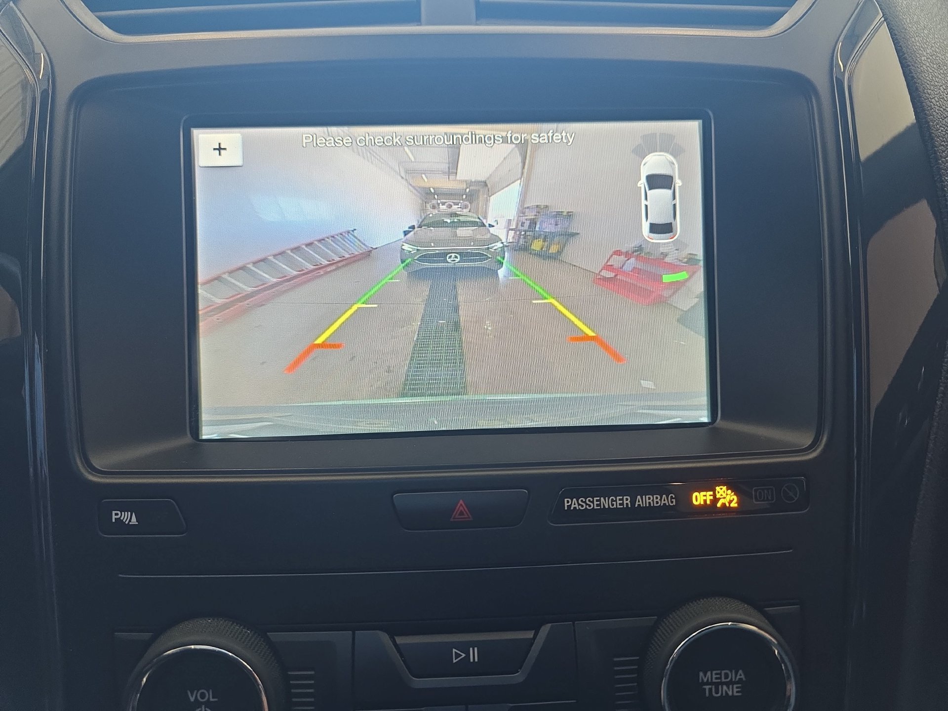 Used 2019 Ford Explorer XLT w/ Equipment Group 202A FWD image 23