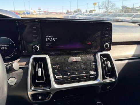 Used 2022 Kia Sorento SX Prestige image 10
