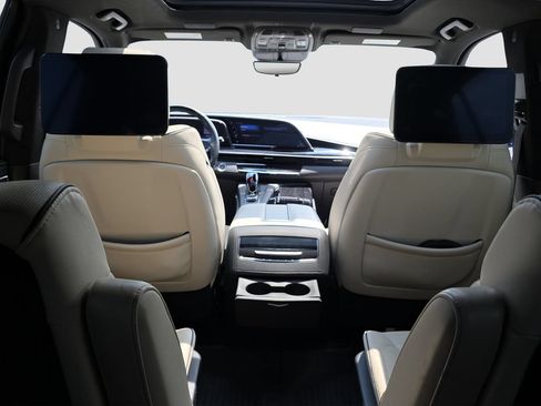 Used 2023 Cadillac Escalade Sport w/ LPO, ONYX Package AWD/4WD image 12