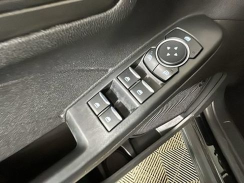 Used 2023 Ford Escape Active w/ Tech Pack #2 AWD/4WD image 10