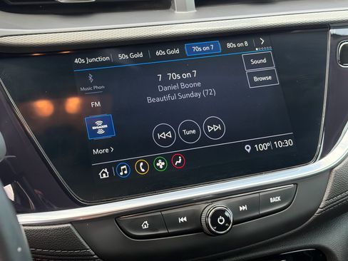 Used 2023 Buick Encore GX Essence w/ Experience Buick Package FWD image 21