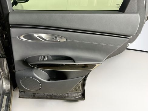 Used 2025 Genesis GV70 2.5T AWD/4WD image 30