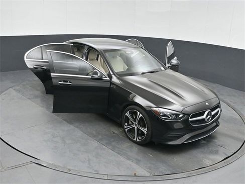 Used 2022 Mercedes-Benz C 300 Sedan image 54