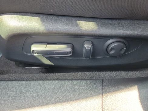 Certified 2025 Honda Accord SE image 17