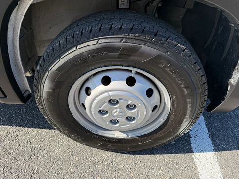 Used 2023 RAM ProMaster 2500 FWD image 14