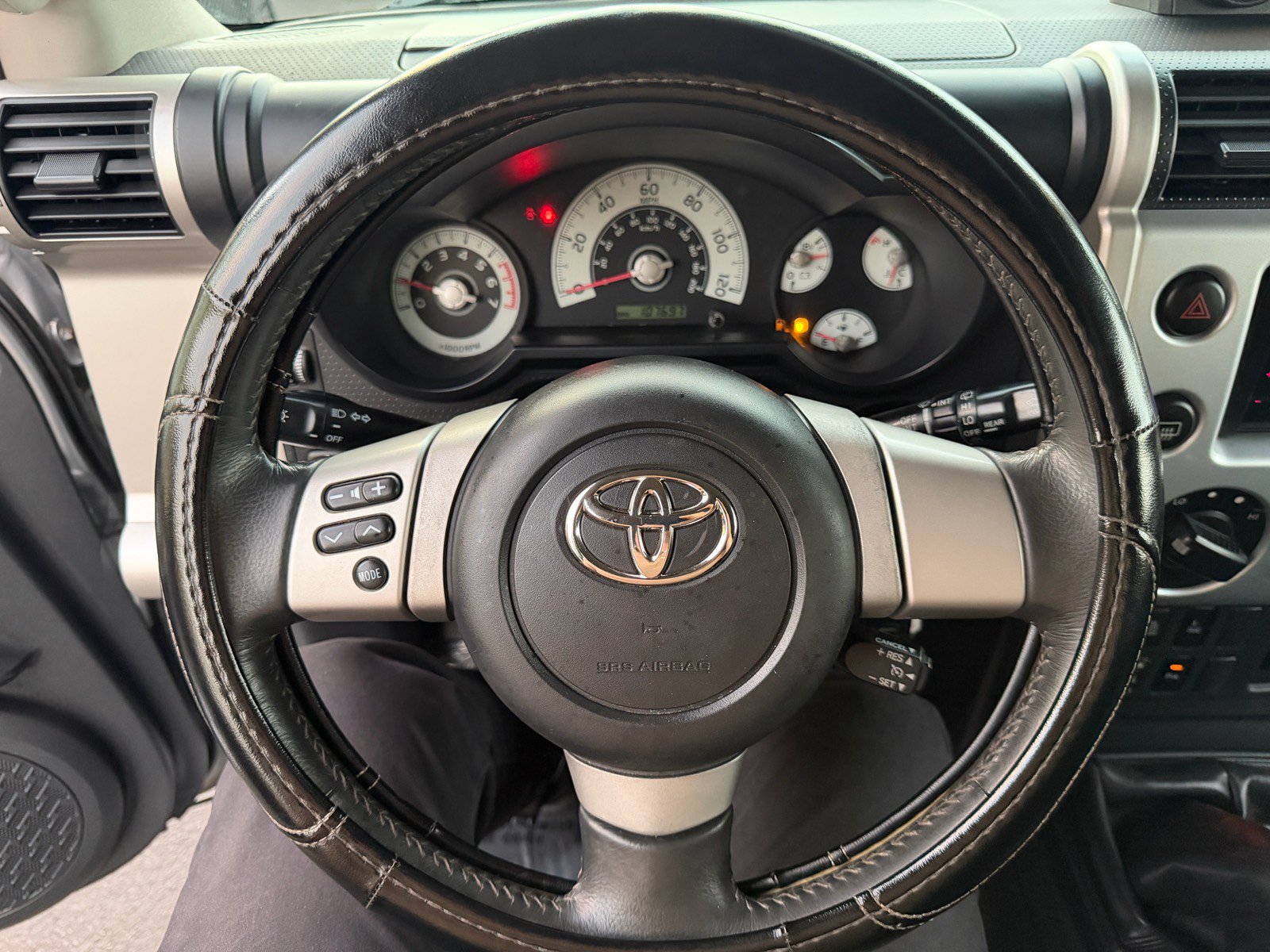 Used 2007 Toyota FJ Cruiser 4WD w/ Upgrade Pkg 1 image 26