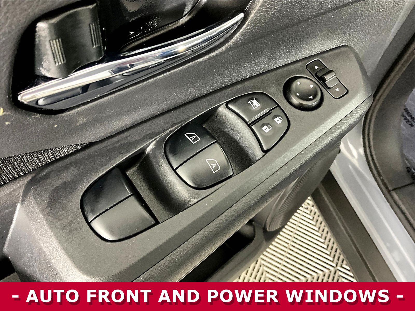 Used 2024 Nissan Kicks SV FWD image 35