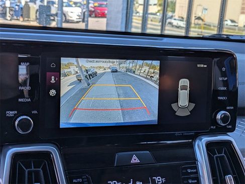 Certified 2023 Kia Sorento SX image 20