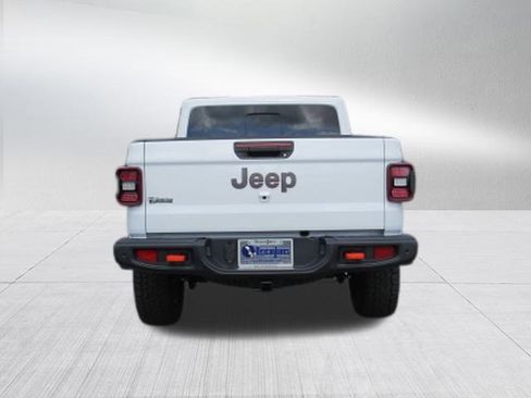 New 2025 Jeep Gladiator Mojave image 4