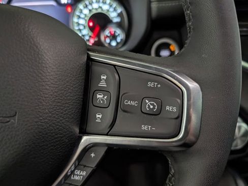 Used 2025 RAM 1500 Laramie AWD/4WD image 18