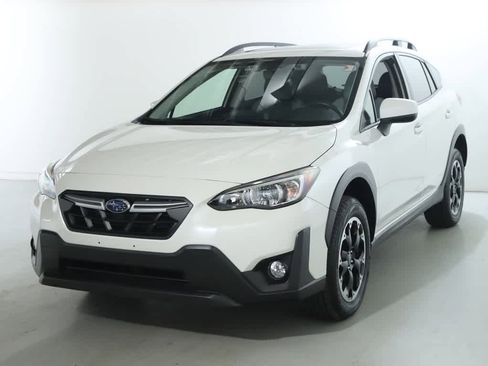 Certified 2023 Subaru Crosstrek 2.0i Premium image 3