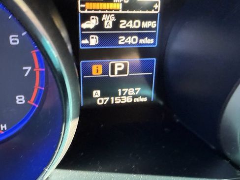 Used 2015 Subaru Legacy 3.6R Limited AWD/4WD image 4