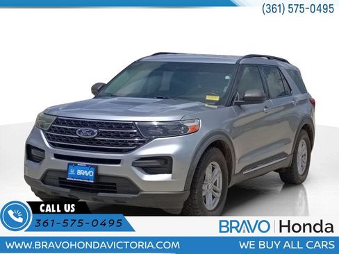 Used 2020 Ford Explorer XLT RWD image 1