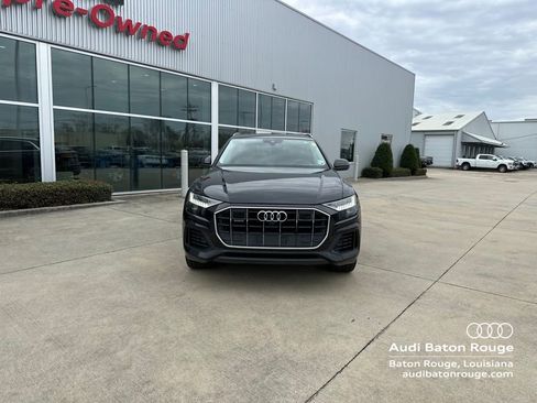 Used 2019 Audi Q8 Prestige w/ Luxury Package image 2