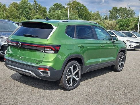 New 2025 Volkswagen Taos SEL image 2
