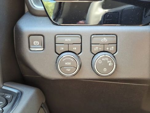 New 2026 Chevrolet Silverado 1500 LT w/ Leather Package image 26