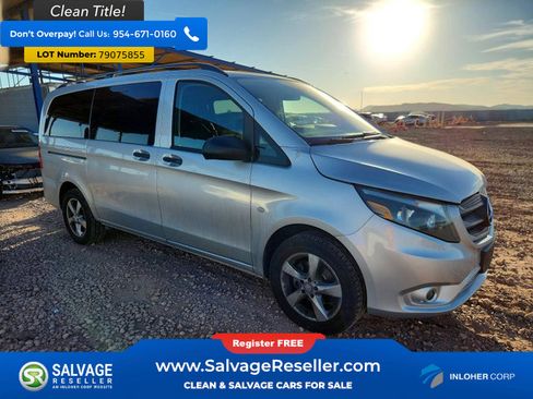 Used 2016 Mercedes-Benz Metris Passenger image 5