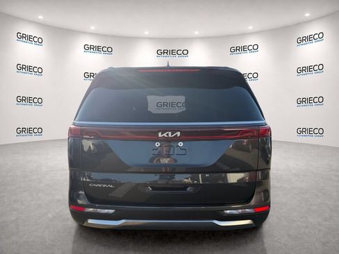 Used 2024 Kia Carnival SX Prestige FWD image 6