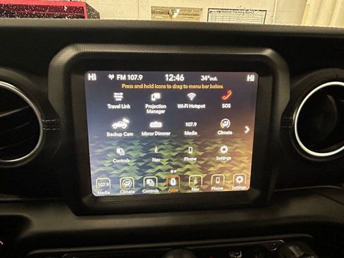 Used 2022 Jeep Wrangler Unlimited Sahara image 13