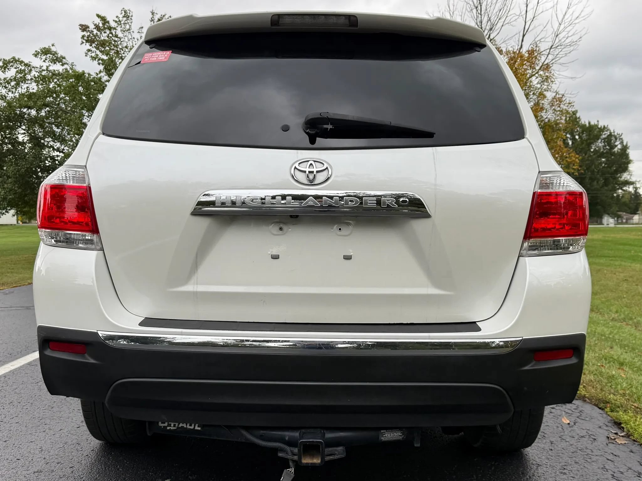 Used 2011 Toyota Highlander Limited w/ Tow Pkg FWD image 11