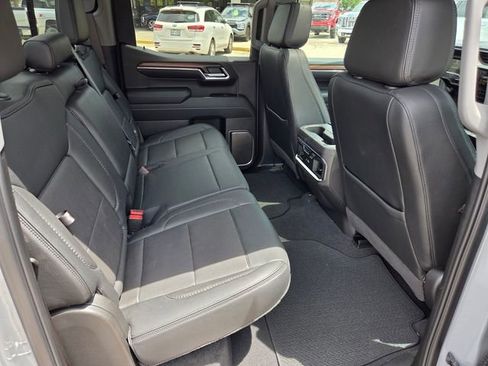 Used 2025 GMC Sierra 1500 Denali w/ Denali Reserve Package AWD/4WD image 14