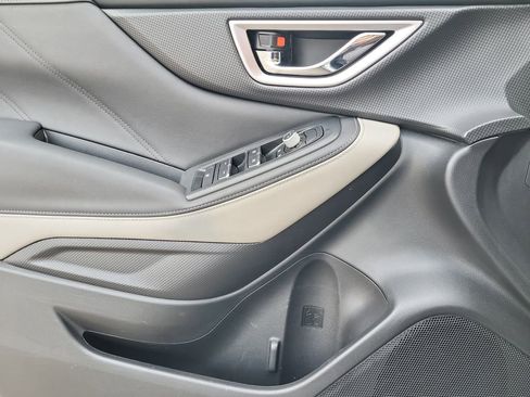 Used 2024 Subaru Forester Limited image 22