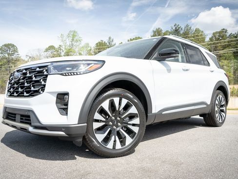 New 2026 Ford Explorer Platinum image 5