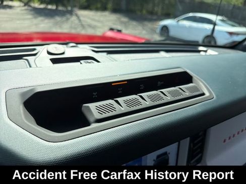 Used 2025 Ford Bronco Heritage Edition AWD/4WD image 16