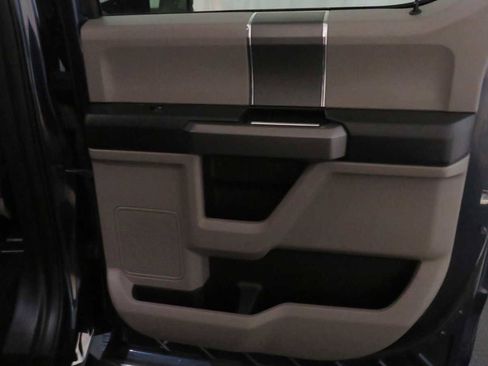 Used 2017 Ford F150 XLT w/ Equipment Group 301A Mid image 26