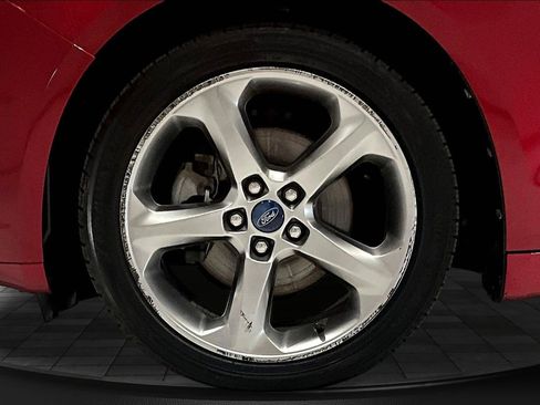 Used 2013 Ford Fusion SE FWD image 32