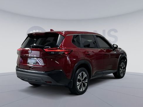 Used 2022 Nissan Rogue SV image 16