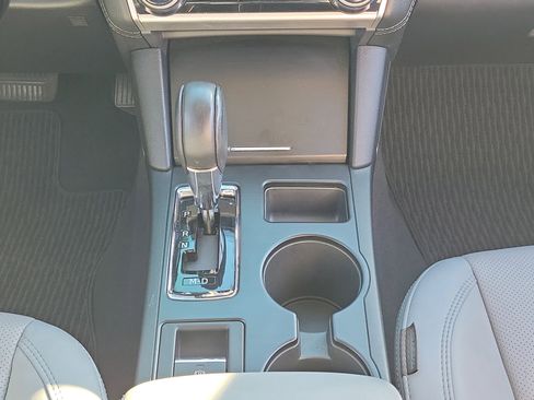 Used 2018 Subaru Outback 2.5i Limited image 18