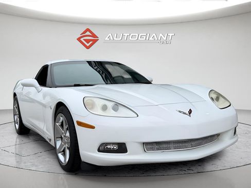 Used 2011 Chevrolet Corvette Coupe w/ 1LT RWD image 15