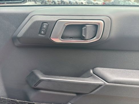 New 2025 Ford Bronco Badlands image 15