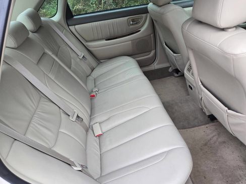 Used 2002 Toyota Avalon XLS image 15