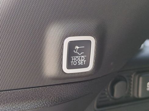 New 2025 Jeep Grand Cherokee Limited w/ Black Appearance Package image 14