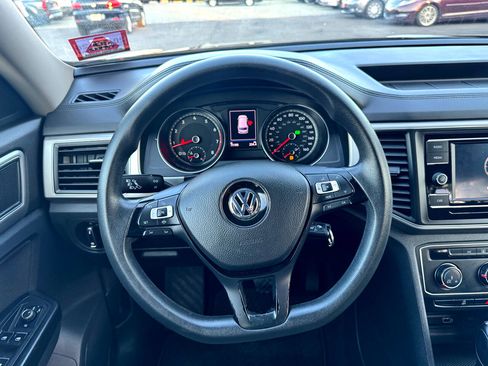 Used 2019 Volkswagen Atlas S w/ Towing Package image 11