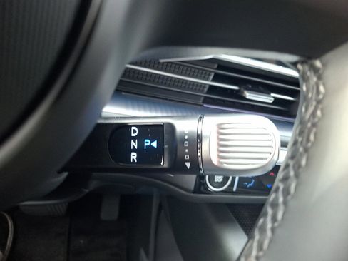 New 2025 Hyundai Ioniq 6 SEL image 10