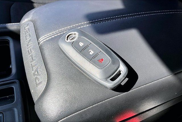Certified 2023 Nissan Pathfinder S FWD image 31