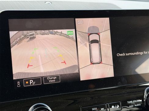 Used 2024 Nissan Armada SL image 19